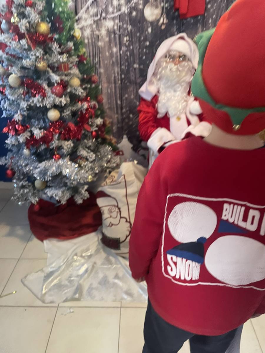 Stages Ludiques de Noël pour Enfants à Marseille 13012 - Créez, Partagez, Progressez !