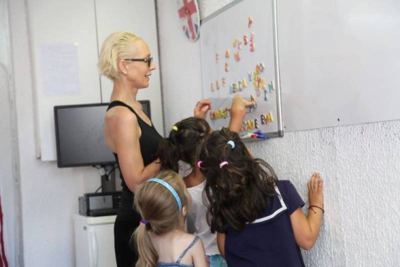  Enfants apprenant l'anglais en s'amusant Marseille 13012