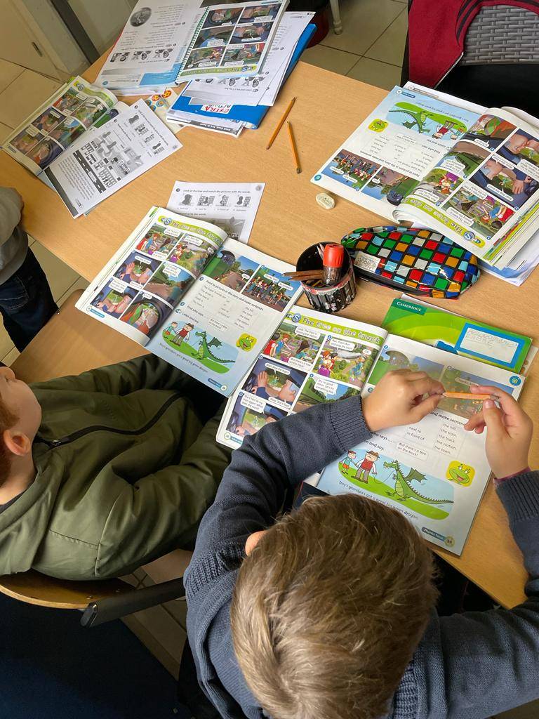 Programme d'Anglais Ludique et Créatif pour Enfants : Inscriptions 2024-2025 Ouvertes